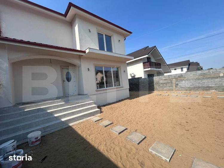 Casă cu 4 camere cu Teren 480 Mp în Malu Mare