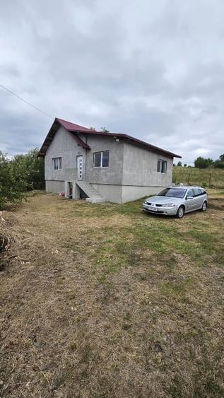 Casă individuală cu 3 camere cu Teren 595 Mp în Ciurea