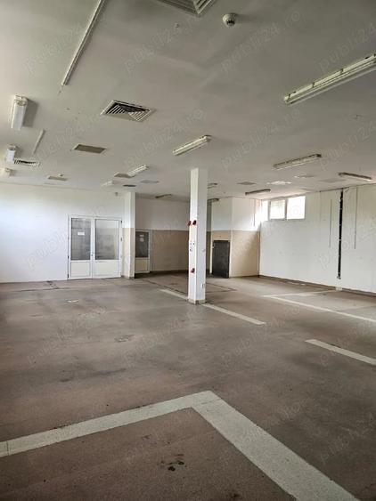 Spațiu comercial, de 1,000 mp, în Central