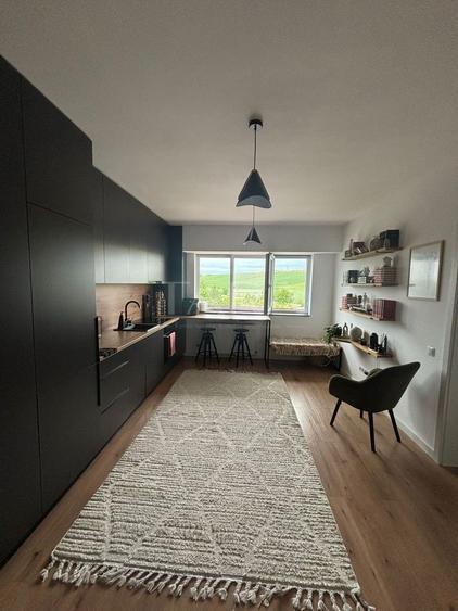 Apartament cu 2 camere semidecomandat, mobilat în Apahida