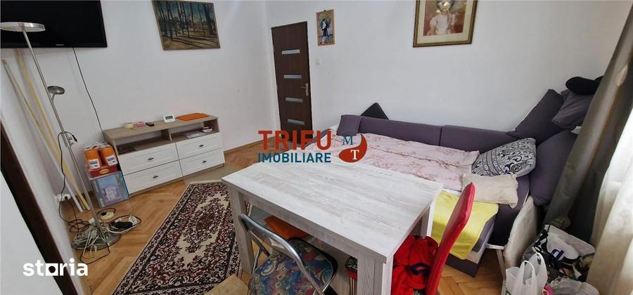 Apartament cu 2 camere semidecomandat în Lipoveni