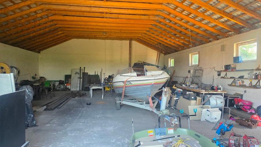 Casă individuală cu 4 camere cu Teren 200 Mp în Pecineaga