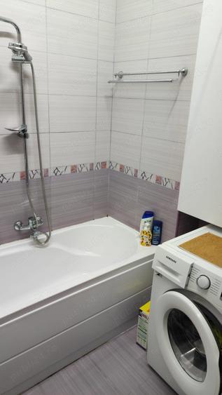vand apartament 2 camere central - 2