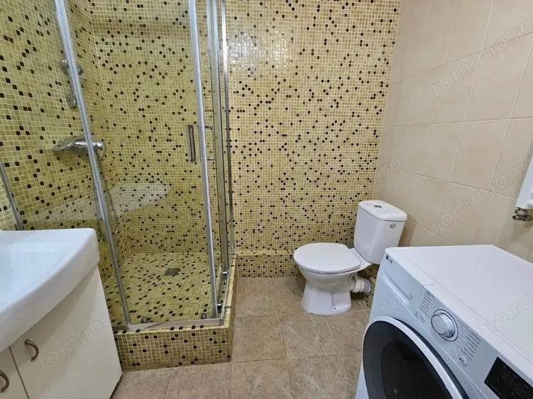 Apartament cu 2 camere decomandat în Triaj