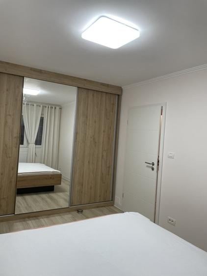 Apartament cu 2 camere semidecomandat în Take Ionescu