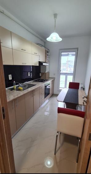 Garsonieră decomandată în Central