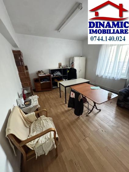 Spațiu industrial, de 1,176 mp, în Săvinești