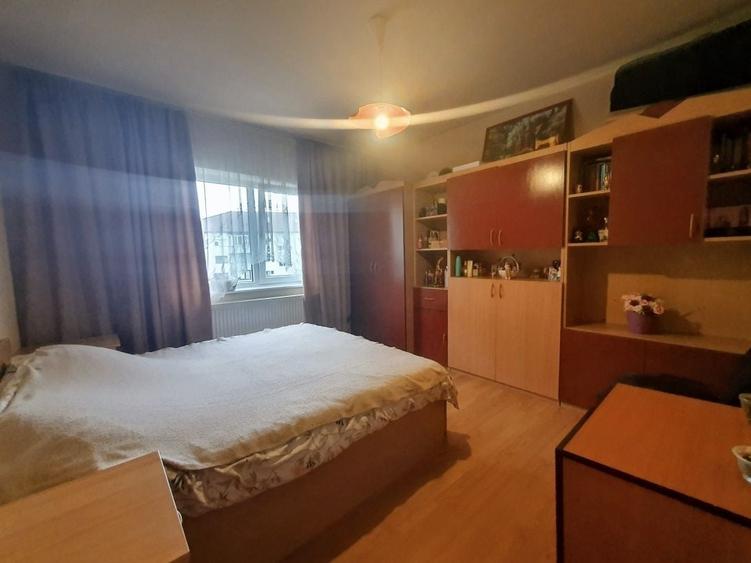 Apartament cu 3 camere in zona Alfa- Arad - 4