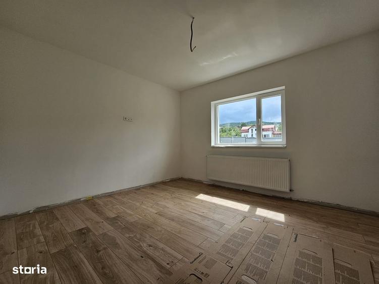Casă cu 3 camere cu Teren 600 Mp în Central