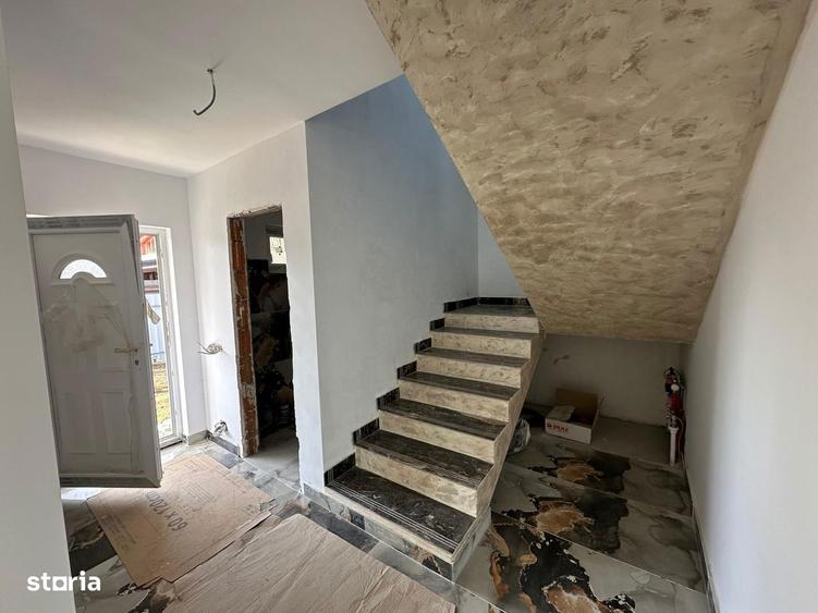 Casă cu 4 camere cu Teren 240 Mp în Clinceni