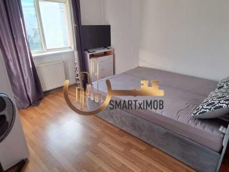Apartament cu 3 camere decomandat în Micro 11