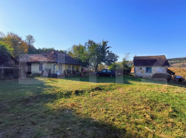 Casă individuală cu 1 camere cu Teren 4000 Mp în Gherla
