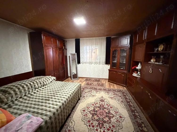 Casă cu Teren 2248 Mp în Tulca