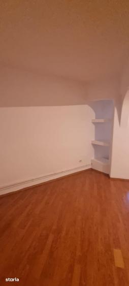 Apartament cu 2 camere în Cetate