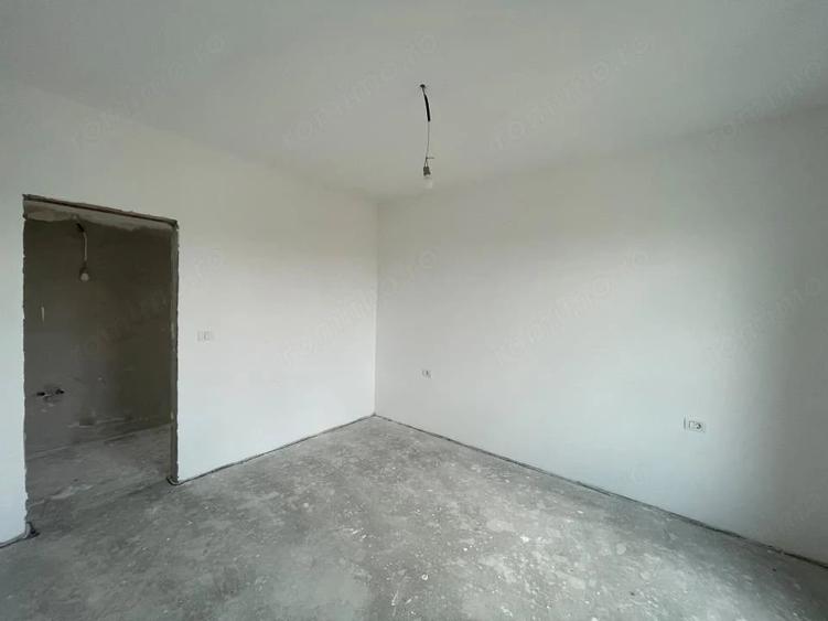 Casă cu 5 camere cu Teren 631 Mp în Ghiroda