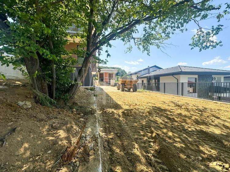 Casă individuală cu 5 camere cu Canalizare în Făget