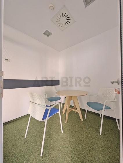 Birou, de 310 mp, în Universitate