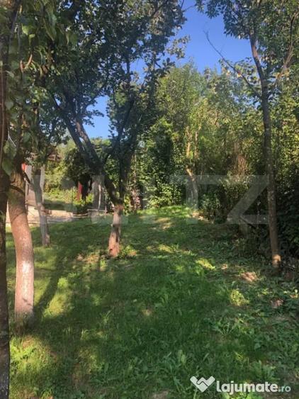 Casă cu 5 camere cu Canalizare în Central