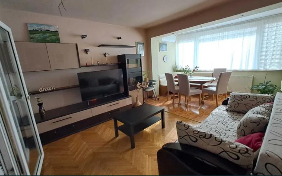 Apartament cu 3 camere decomandat în Griviței