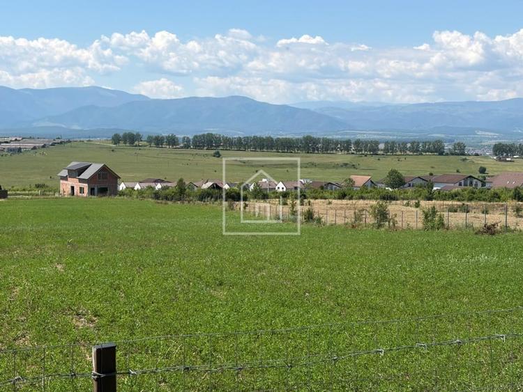Casă individuală cu 4 camere cu Canalizare în Daia