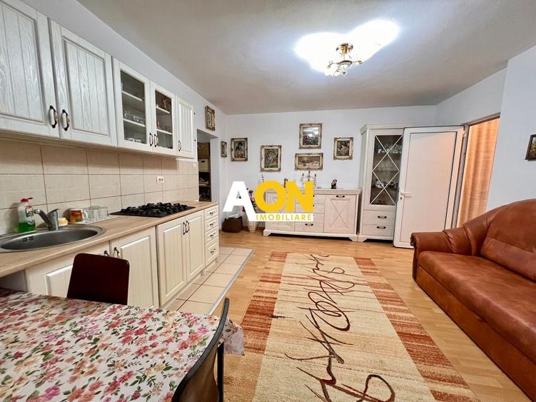 Apartament 3 Camere | 52 mp | Balcon | Zona Cetate - 1