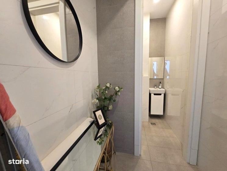Apartament cu 3 camere decomandat în Calea Victoriei