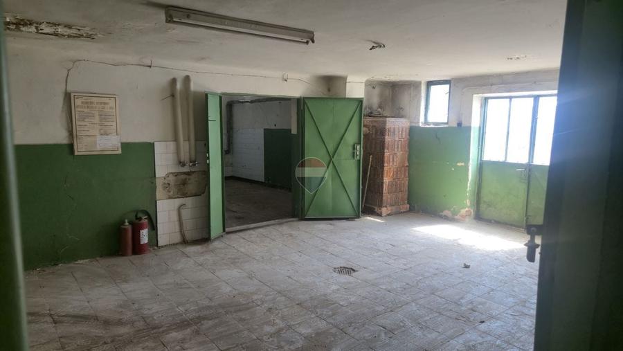 Spațiu comercial, de 303 mp, în Brașovul Vechi