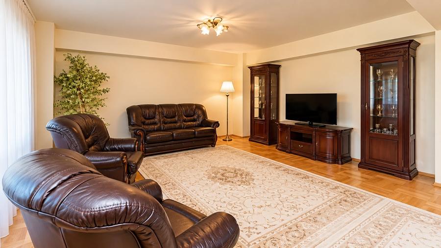 Apartament cu 4 camere decomandat, mobilat în Gheorgheni