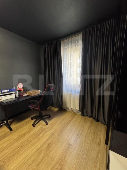 Apartament cu 4 camere decomandat, mobilat în Tractorul