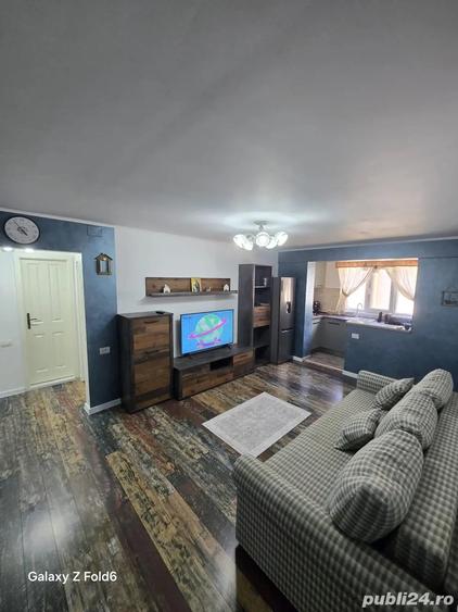 Apartament cu 3 camere semidecomandat în Jurilovca