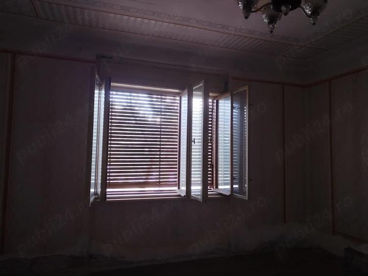 Casă cu 2 camere cu Teren 800 Mp în Central