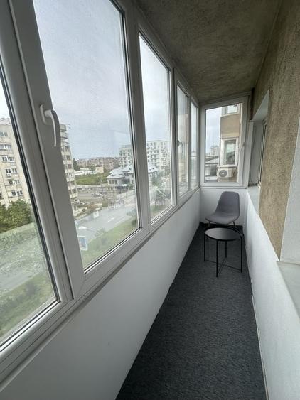 Apartament cu 3 camere semidecomandat în 13 Septembrie