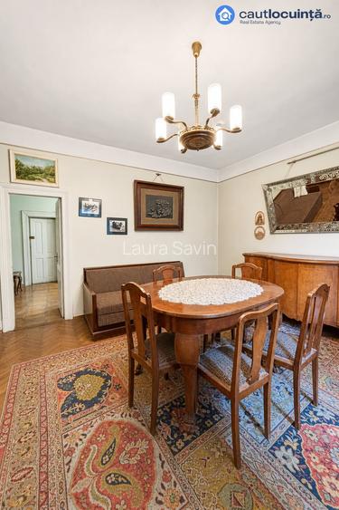 Spațiu pentru birouri/cabinete | Piața Romană | 3 camere + Garaj | Vilă