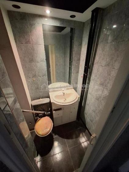 Apartament cu 4 camere decomandat în Ostroveni
