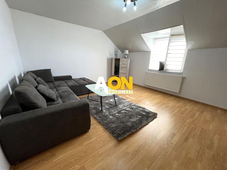 Apartament cu 3 camere decomandat, mobilat în Cetate