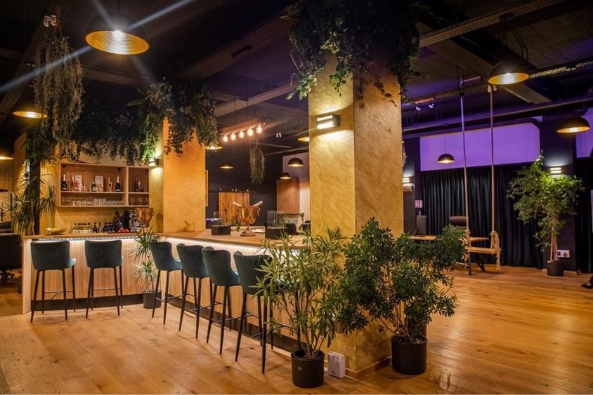 Spațiu comercial, de 250 mp, în Central