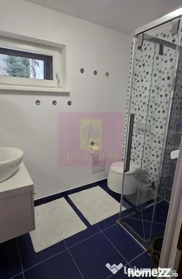 Casă cu 5 camere cu Teren 680 Mp în Central