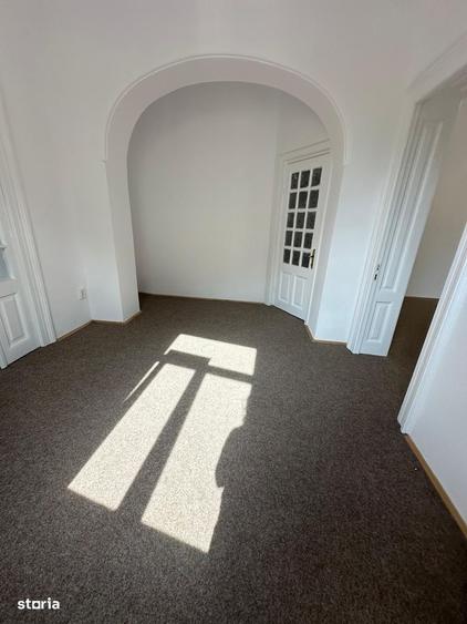 Casa D+P 120 mp curte 40 m - 1