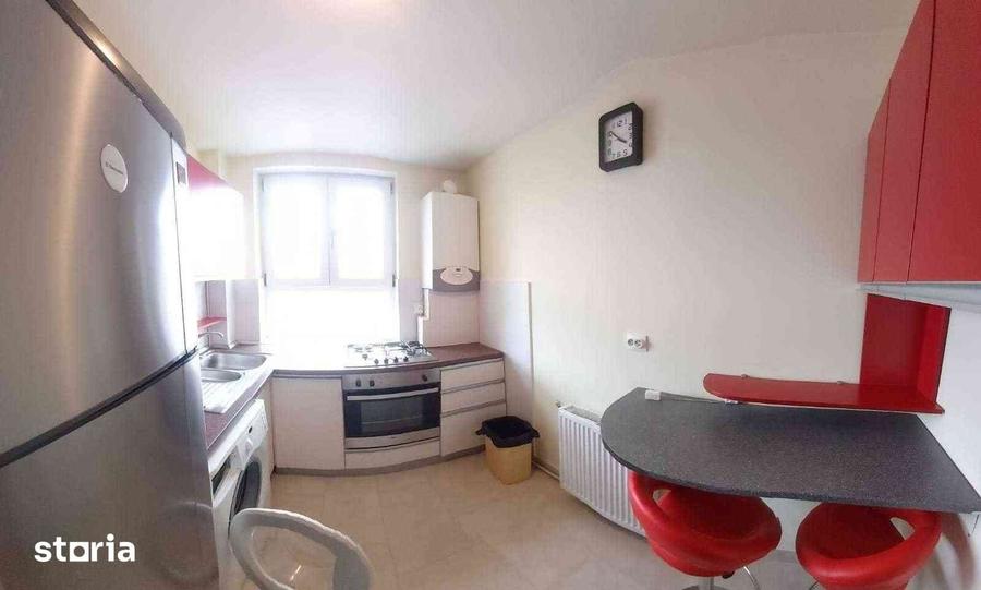 Apartament cu 3 camere decomandat în Central