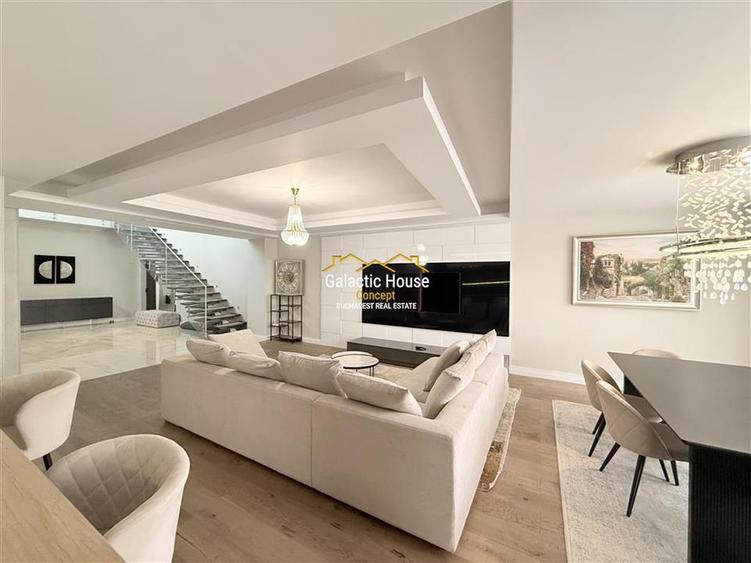 Penthouse cu 5 camere decomandat în Herăstrău