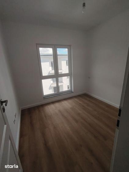 Apartamente la blocuri noi in Gradi?te zona superba si linistita - 3