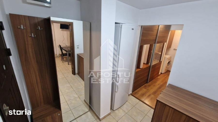 Apartament cu 3 camere, mobilat în Lipovei