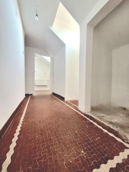 Apartament cu 2 camere semidecomandat în Polonă