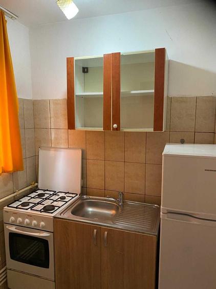 Garsonieră semidecomandată în Central