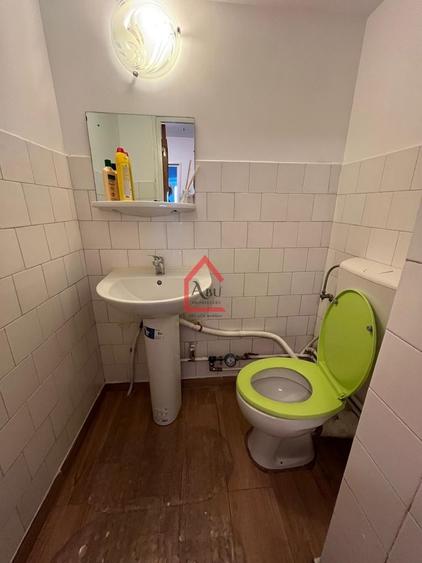 Apartament cu 2 camere decomandat, mobilat în Hala Centrală
