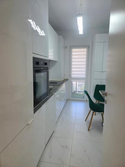 Apartament cu 2 camere decomandat în Berceni