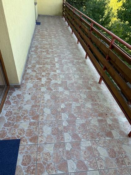 Casă cu 5 camere cu Canalizare în Andrei Mureșanu