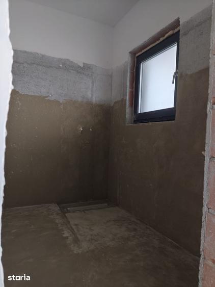 Casă cu 4 camere cu Teren 532 Mp în Central