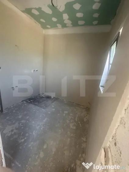 Casă cu 4 camere cu Teren 500 Mp în Păulești