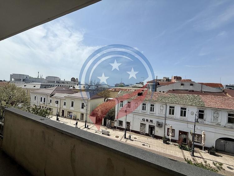 Apartament cu 2 camere semidecomandat, mobilat în Ultracentral